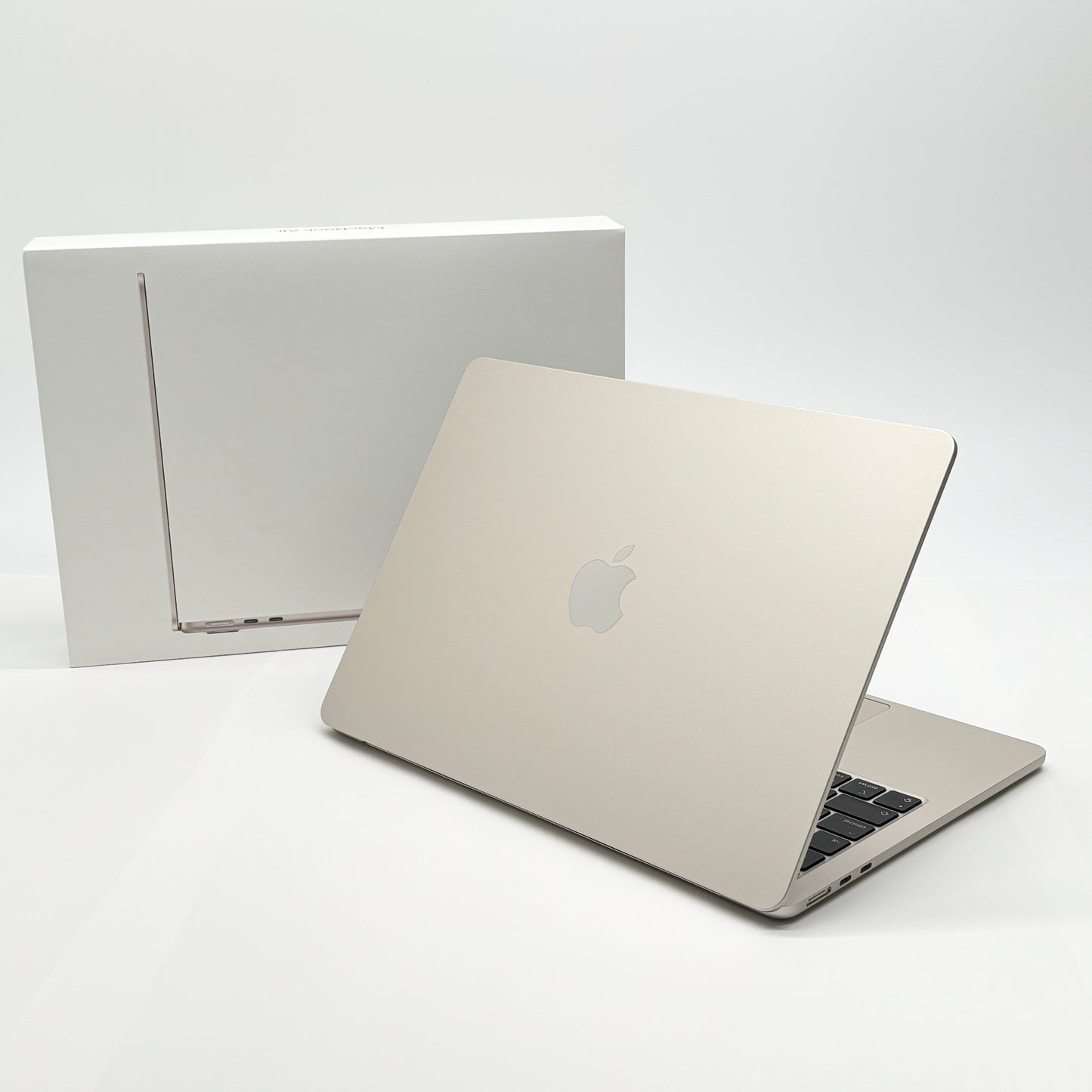 Apple MacBook Air 13インチ (Early 2025) Apple M4 10コア 16GB SSD 256GB スターライト MW0Y3J/A バッテリー最大容量100%【C6563-80】