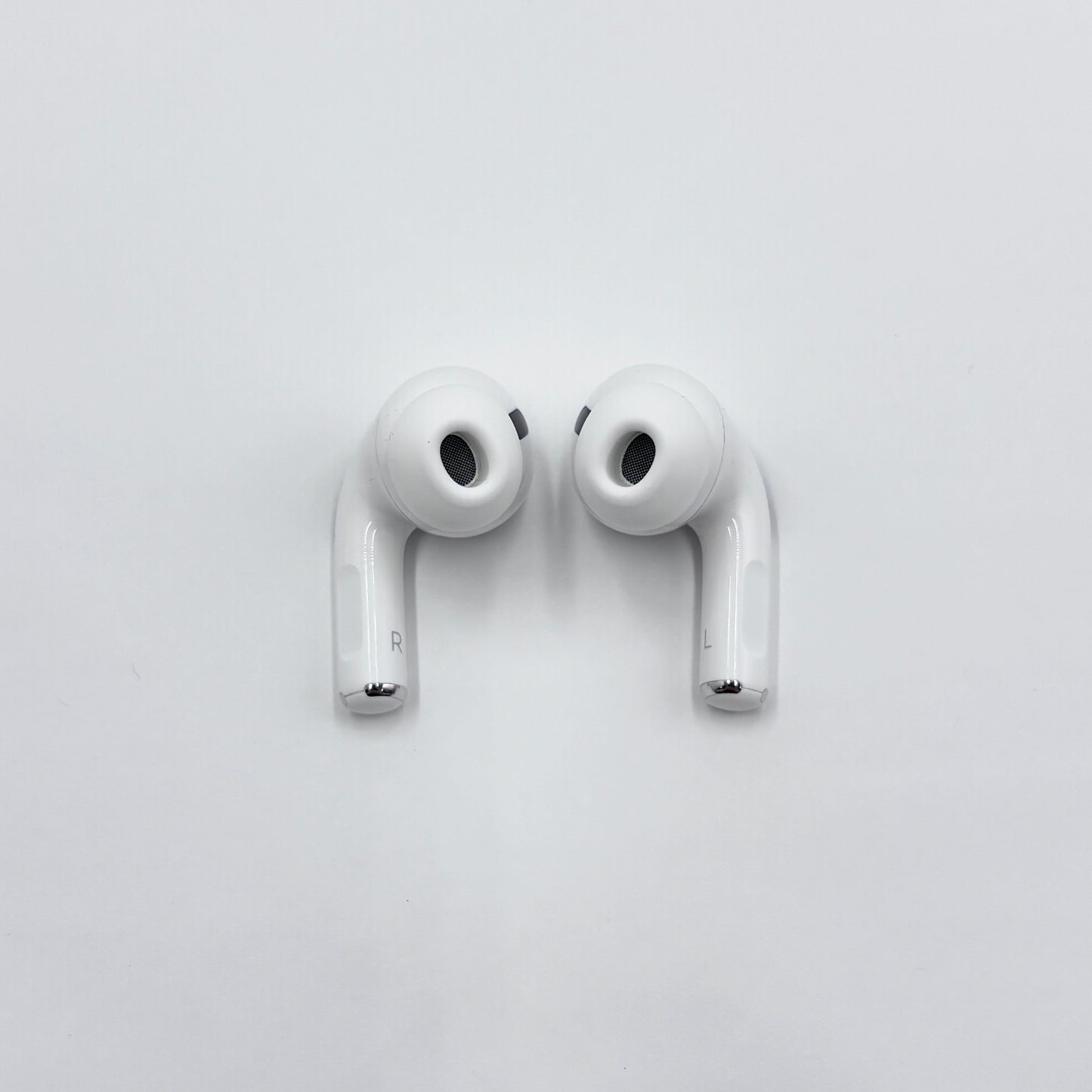Apple AirPods Pro 第2世代 MagSafe充電ケース(USB-C)付き MTJV3J/A【C5057-60】