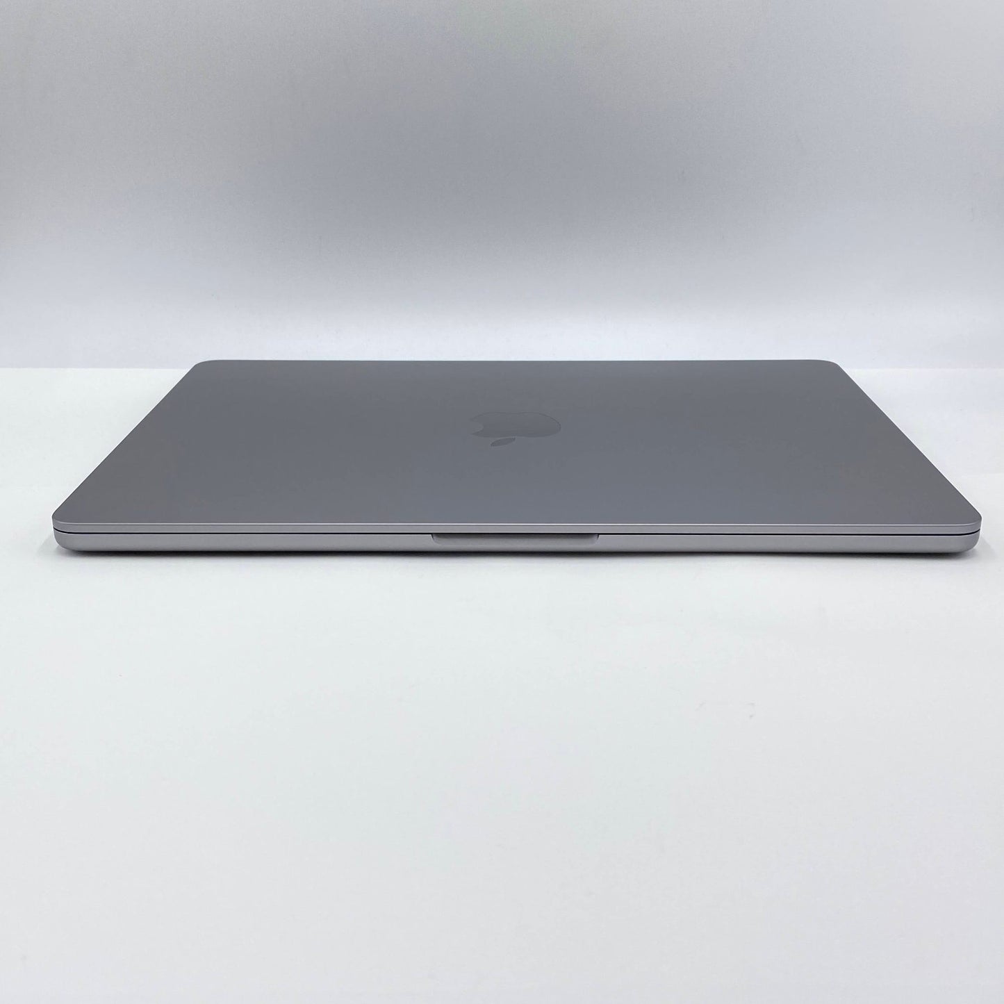 新品同様 美品 MacBook Air 2024 13インチ SSD 512GB 16GB M3 MXCR3J/A スペースグレイ USキー バッテリー最大容量100%【C5779-80】