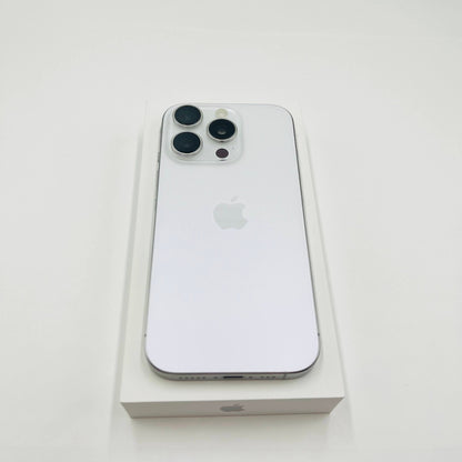 新品同様 美品 Apple iPhone 16 Pro 128GB SIMフリー MYMW3J/A スマートフォン ホワイトチタニウム バッテリー最大容量92%【C5056-C】