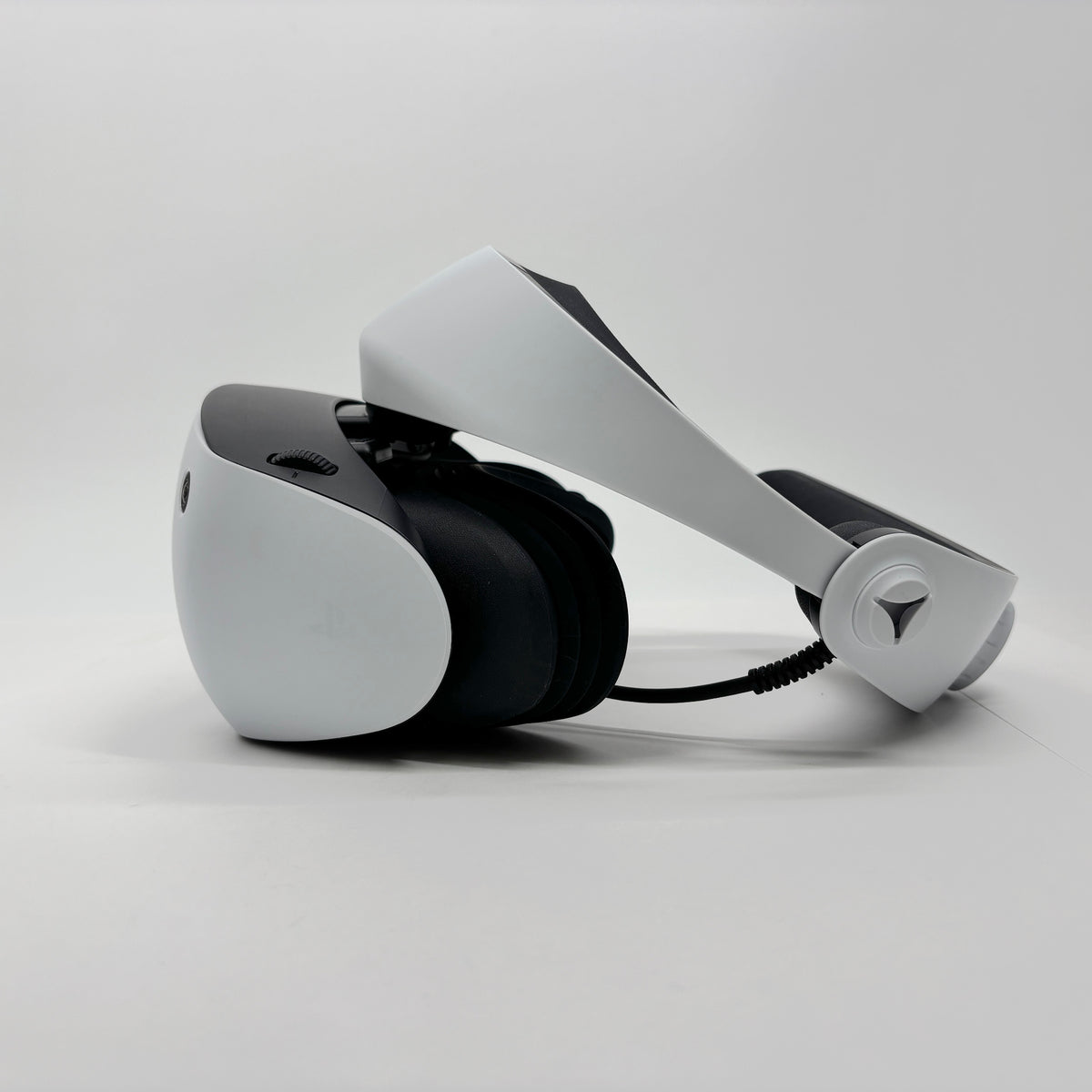 Playstation VR2 Horizon Call of the Mountain同梱版 CFIJ-17001【C9149-120】