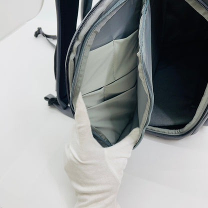 Ulanzi BP04 ハードシェルカメラバックパック【C4358】