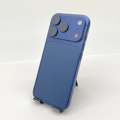 新品同様 美品 iPhone 17 Pro 512GB SIMフリー ディープブルー バッテリー最大容量100%MG8C4J/A 限定保証有効期限：2026年10月9日【C6448-C】