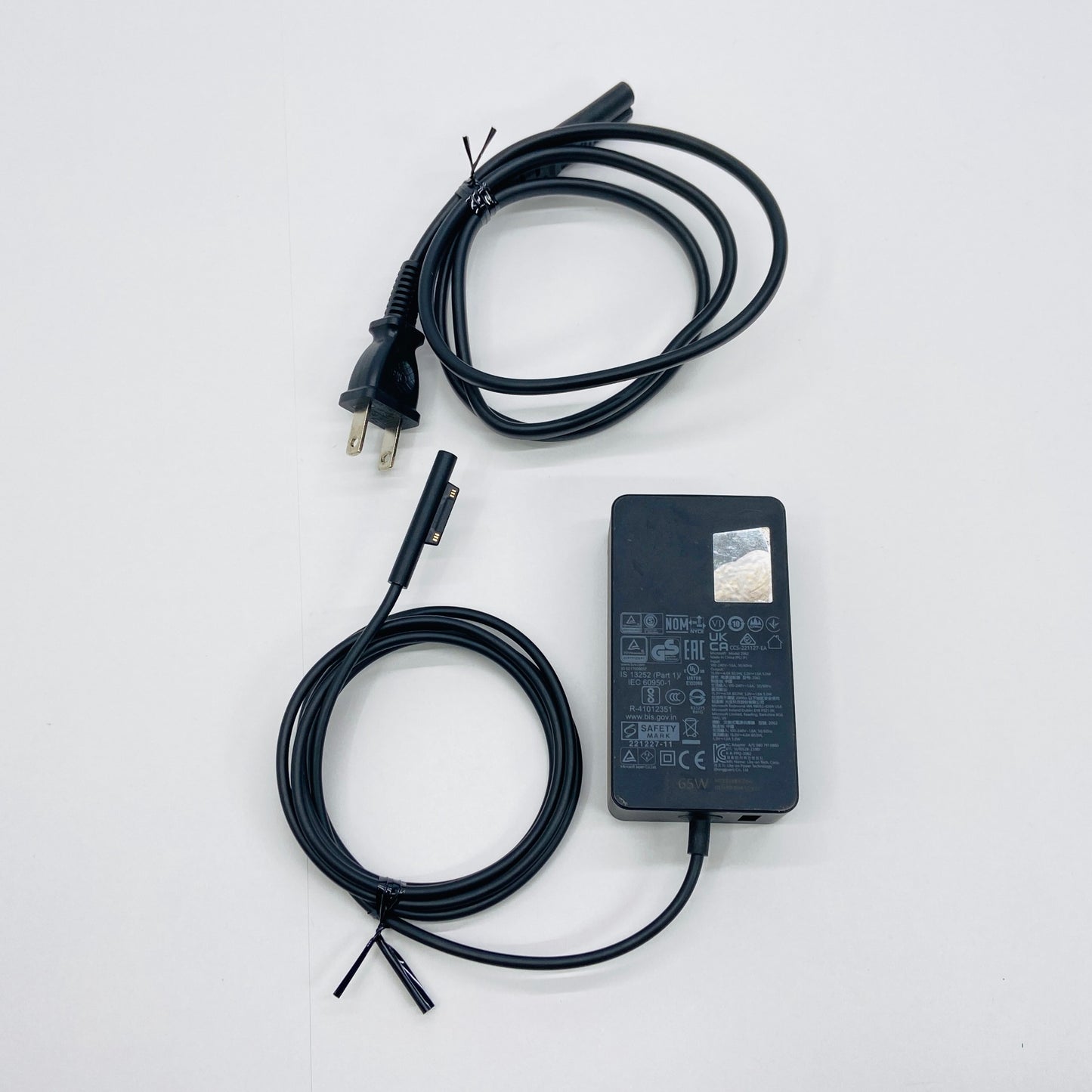 美品 Surface Pro 9 Core i5-1245U 16GB SSD256GB Model:2038 バッテリー最大容量100%【C7518-80】