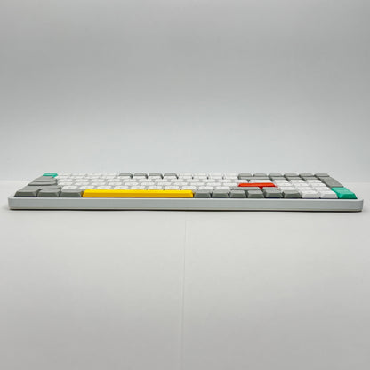 美品 NuPhy AIR96 ワイヤレスメカニカルキーボード【C5986-80】