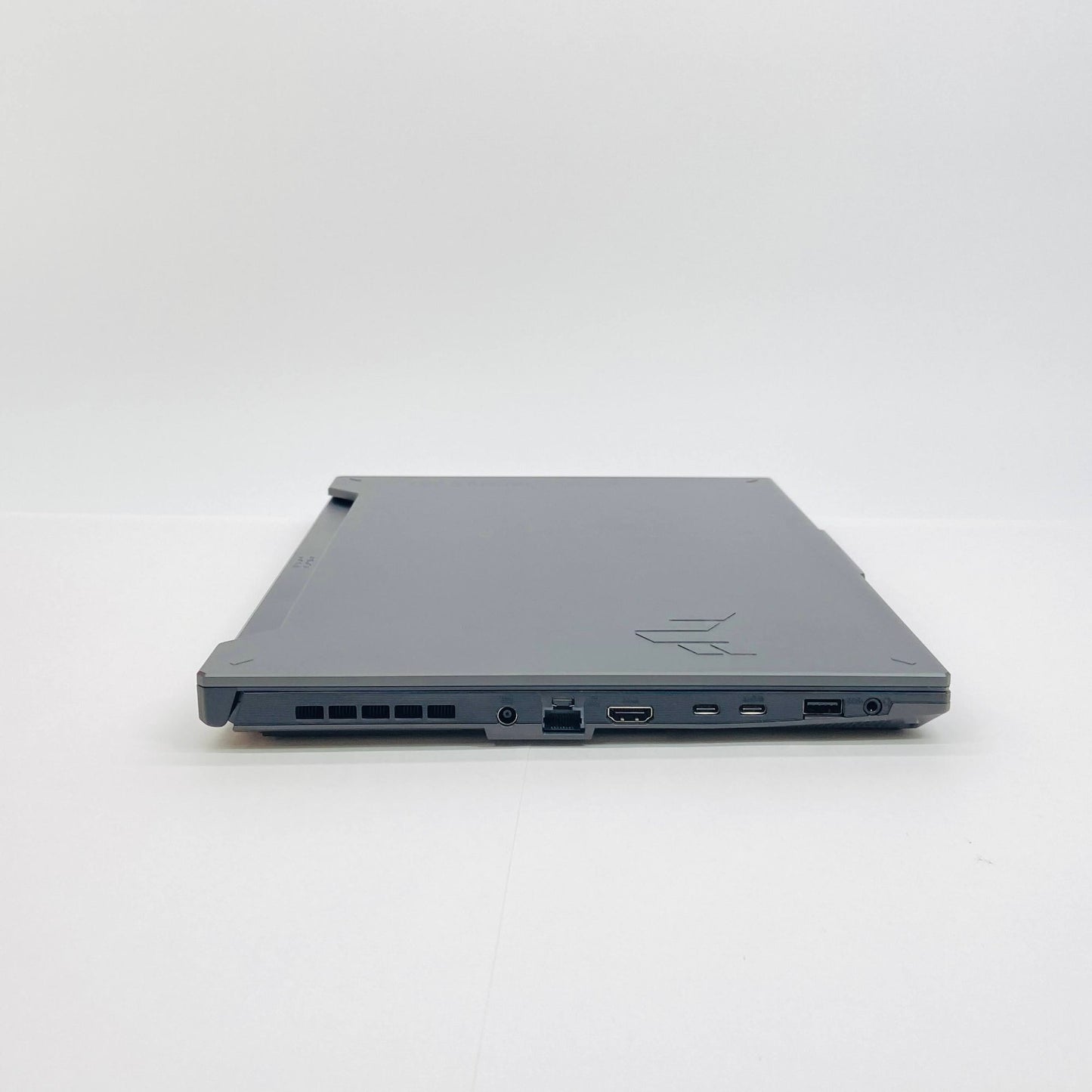 美品 ASUS TUF Gaming F15 Core i7 12700H 16GB SSD512GB GeForce RTX 4060 搭載 Windows11Home  バッテリー最大容量100%【C7802-100】