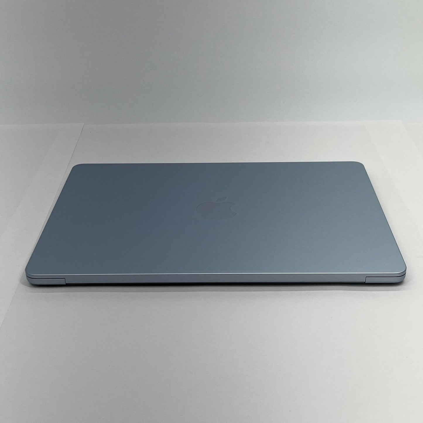 新品同様 美品 Apple MacBook Air 13インチ 2025 M4 10コア 16GB SSD512GB スカイブルー MC6U4J/A バッテリー最大容量100% 【5949-80】