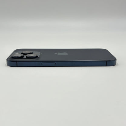 美品 iPhone 15 Pro 256GB SIMフリー NTUG3J/A ブルーチタニウム 充放電回数194回 最大容量99%【C6780-C】