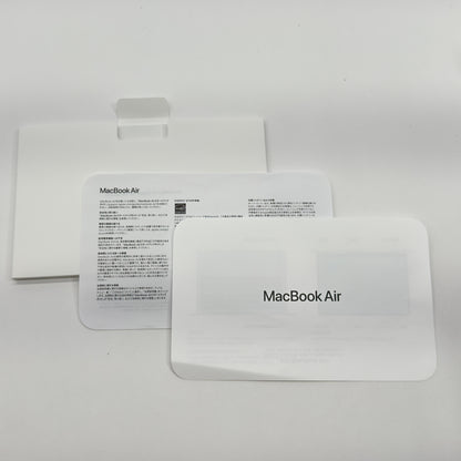 美品Apple Mac Book Air 2025 13インチ M4 10コアCPU 8コアGPU SSD256GB 16GB MW123J/A ミッドナイト 充放電回数3回 バッテリー最大容量100% 付属品完備【C7241-80】