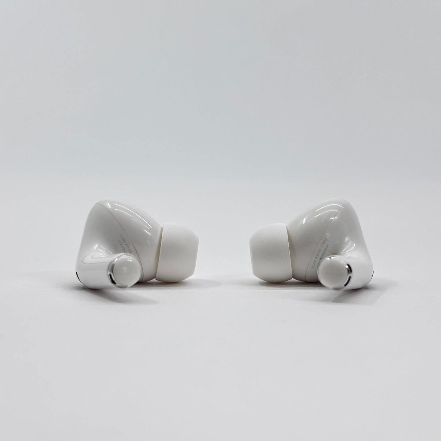 AirPods Pro 第2世代 MQD83J/A ワイヤレスイヤホン【C8373-60】
