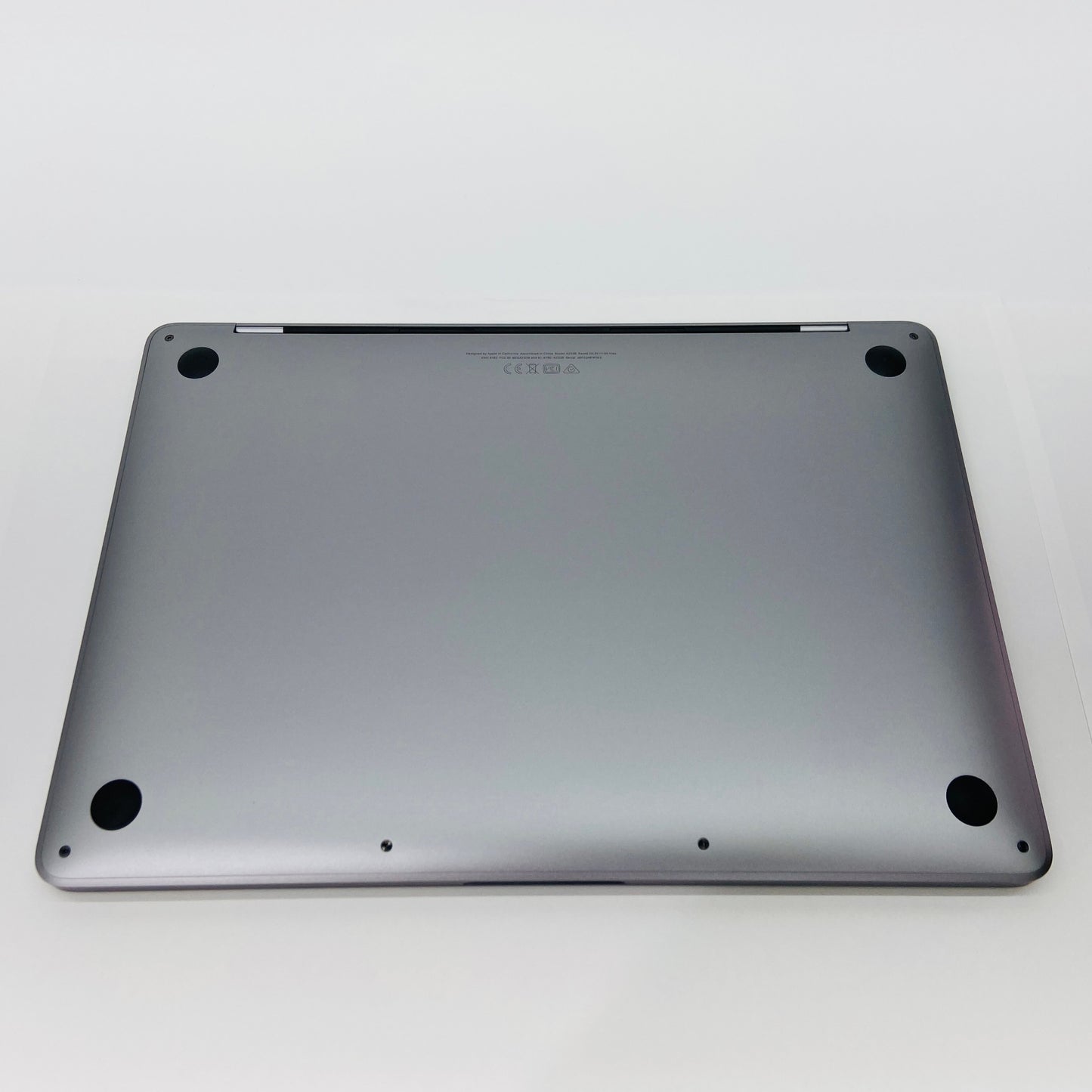 MacBook Pro 2022 13インチ M2 8コアCPU 10コアGPU 8GB 256GB スペースグレー バッテリー最大容量98%【C4914-80】