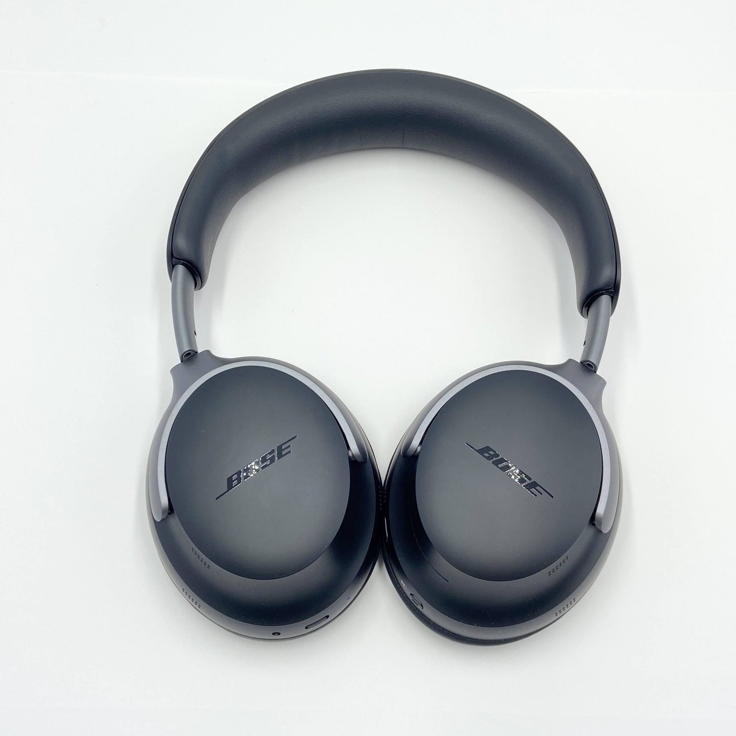 美品 BOSE QuietComfort Ultra Headphones	【C5112-60】