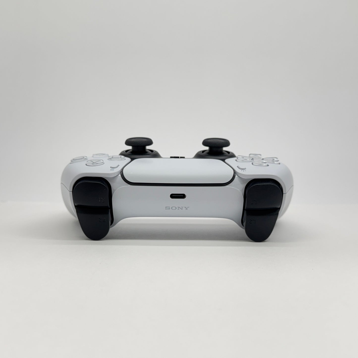 美品 SONY PlayStation 5 pro (PS5 pro) 本体 CFI-7000B01【C7445-140】