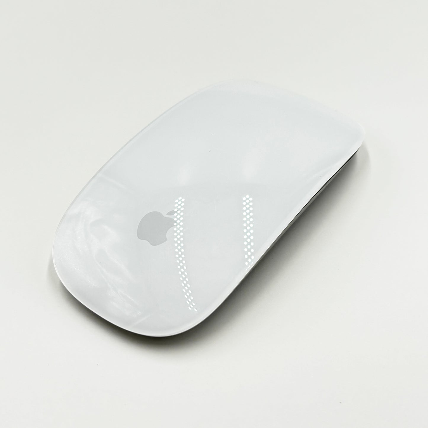 美品 Apple Magic Mouse A3204 MXK53ZA/A マジック マウス【C5667-C】