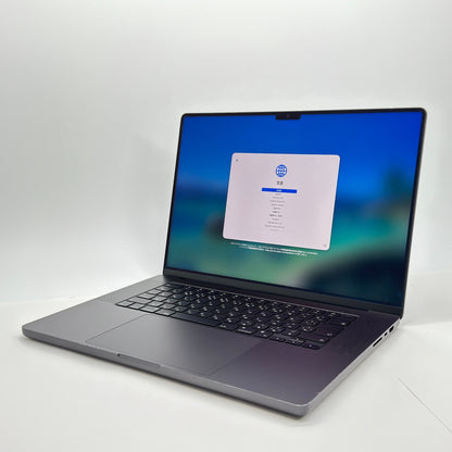 MacBook Pro Liquid Retina XDR 16インチ (Late 2023) Apple M3 Pro 12コア/18GB/SSD 512GB スペースブラック MRW13J/A バッテリー最大容量92%【C7434-100】