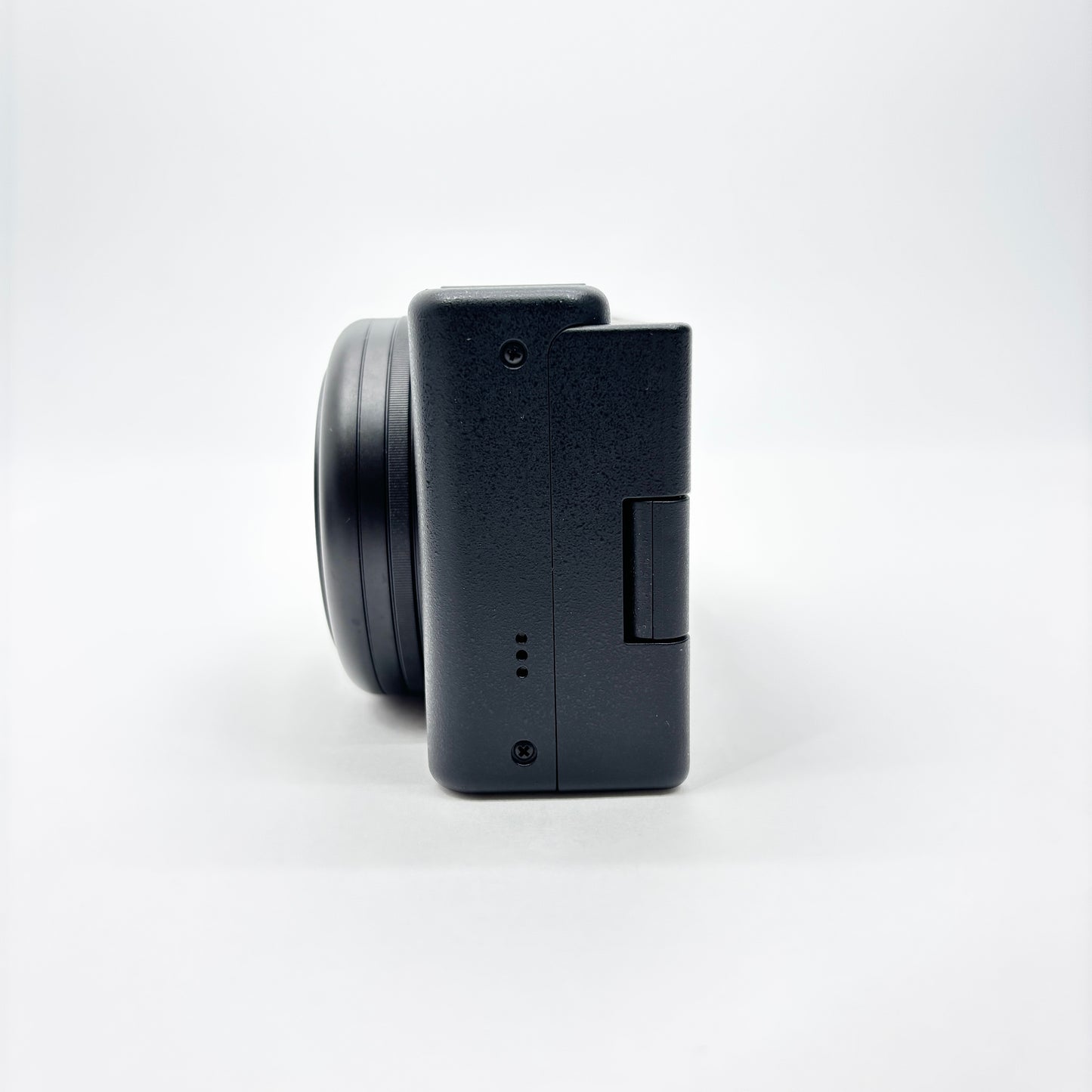 美品 SONY VLOGCAM ZV-1F シューティンググリップキット GP-VPT2BT コンパクトデジタルカメラ ブラック【C8498-60】