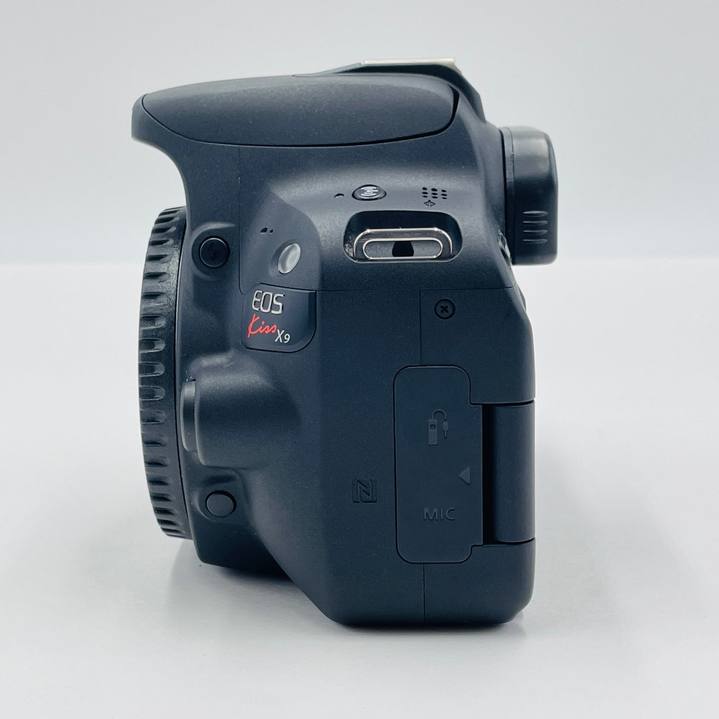 美品 Canon EOS Kiss X9 EF-S 18-55 F4-5.6 IS STM レンズキット　【C4834-60】