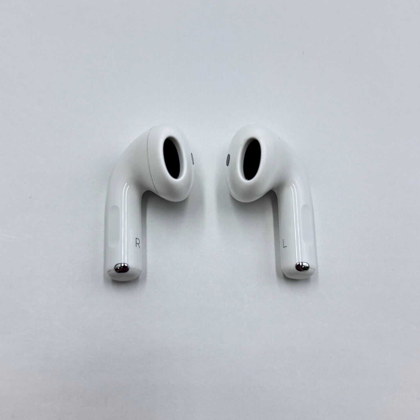 美品 AirPods 4 MXP93J/A （アクティブノイズキャンセリング搭載モデル）限定保証2027/06/21 付属品完備【C6170-60】