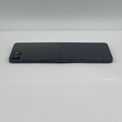 美品 Samsung サムスン Galaxy Z Flip7 256GB SM-F766Q バッテリー性能良好(80%以上) 国内版【C6238-C】