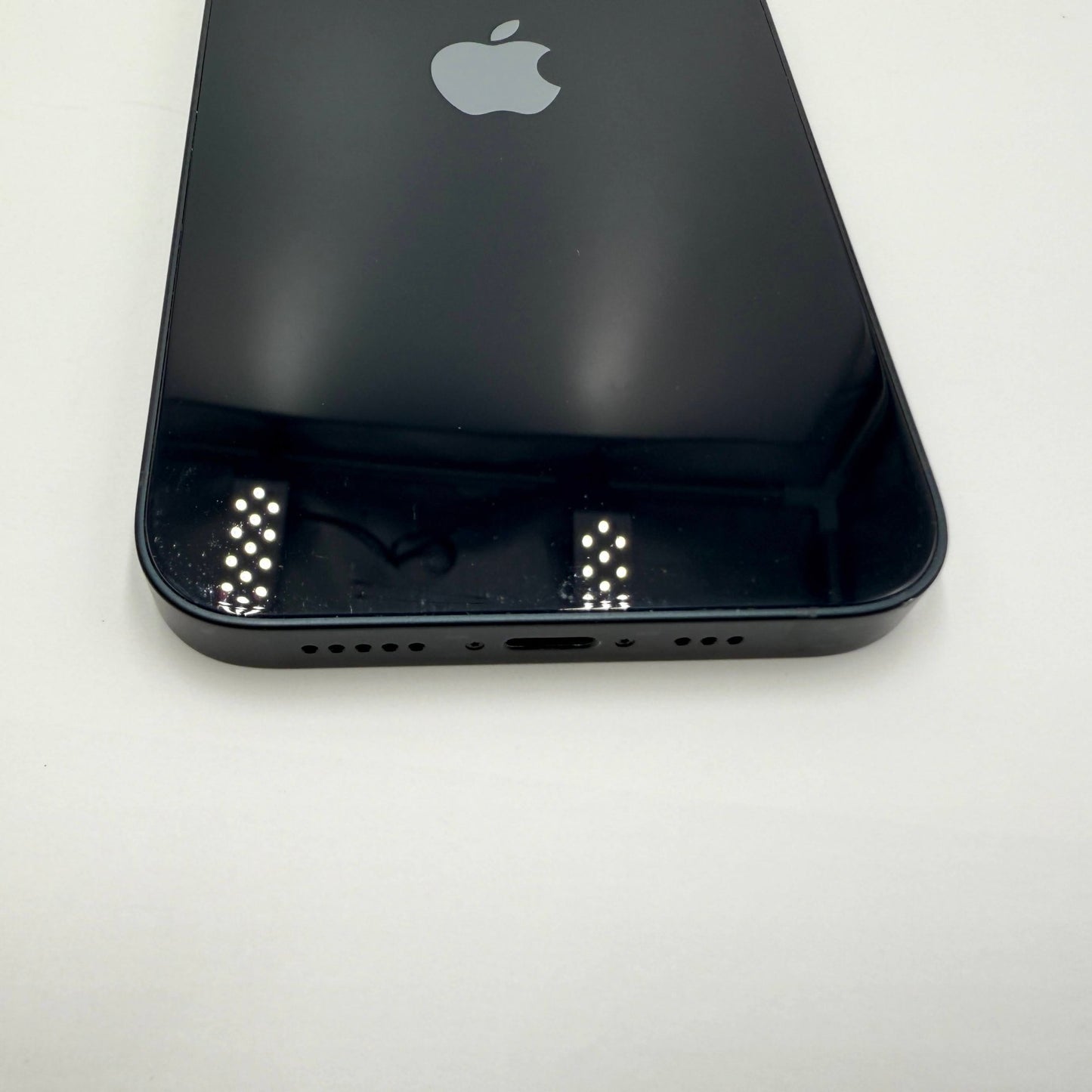 Apple iPhone 13 128GB SIMフリー MLNC3J/A スマートフォン ミッドナイト バッテリー最大容量76%【C5123-C】