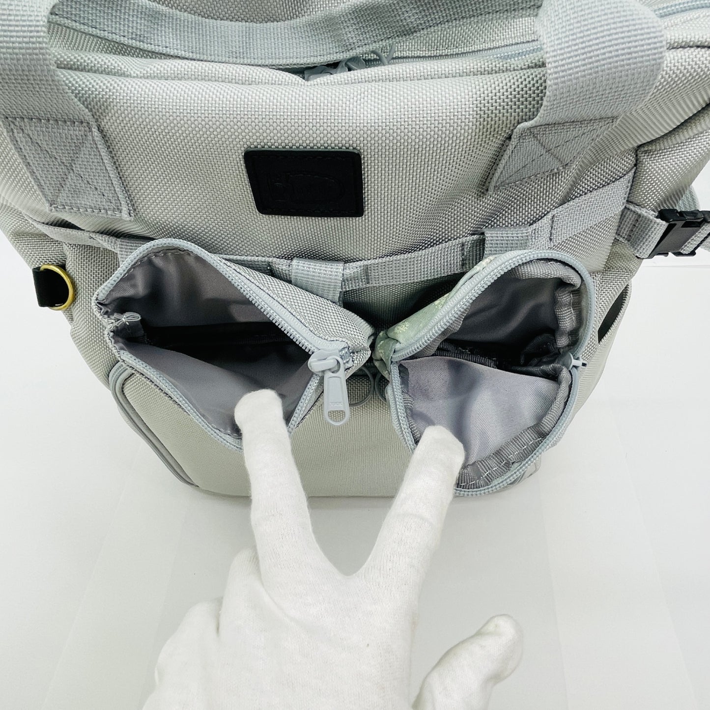 美品 MI-NA ミーナ カメラリュック　カメラバッグ　【C4445】