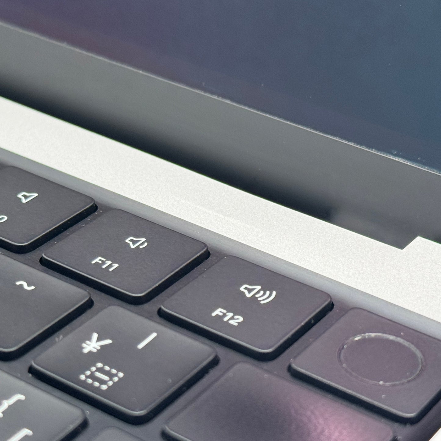 Apple MacBook Pro 14インチ M2 Pro 16GB 512GB MPHH3J/A バッテリー最大容量85%【C8020-80】
