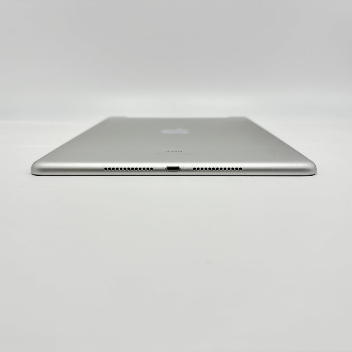 美品 Apple iPad（第9世代）Wi-Fi + Cellularモデル 64GB MK493J/A シルバー バッテリー最大容量94% 【C9088-60】