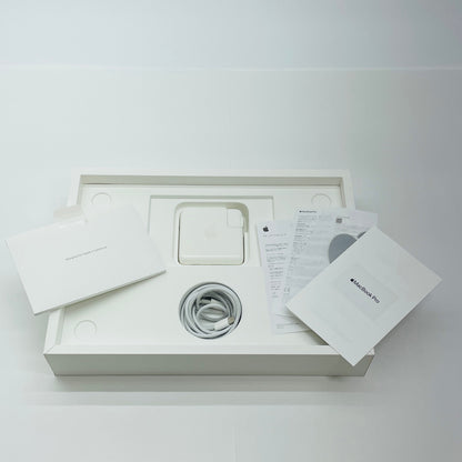 Apple MacBook Pro 2020 13インチ i5 16GB 256GB 付属品完備【C4000-80】