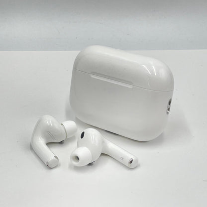 美品 Apple AirPods Pro 3 第3世代 MFHP4J/A A3063 A3064 A3122 【C5699-C】