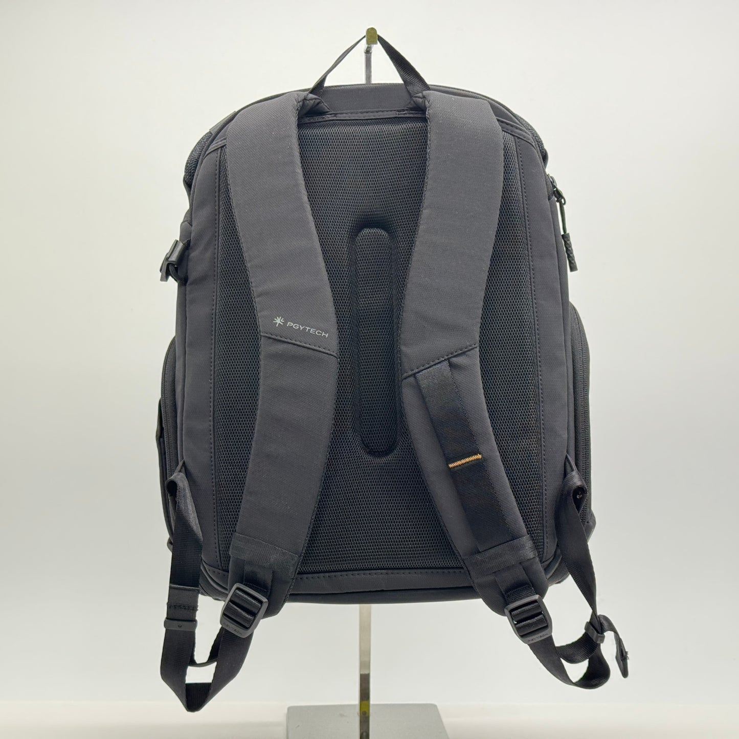 未使用 OneGo Lite Backpack 12L (マットブラック) バックパック　カメラバッグ【C7566-100】