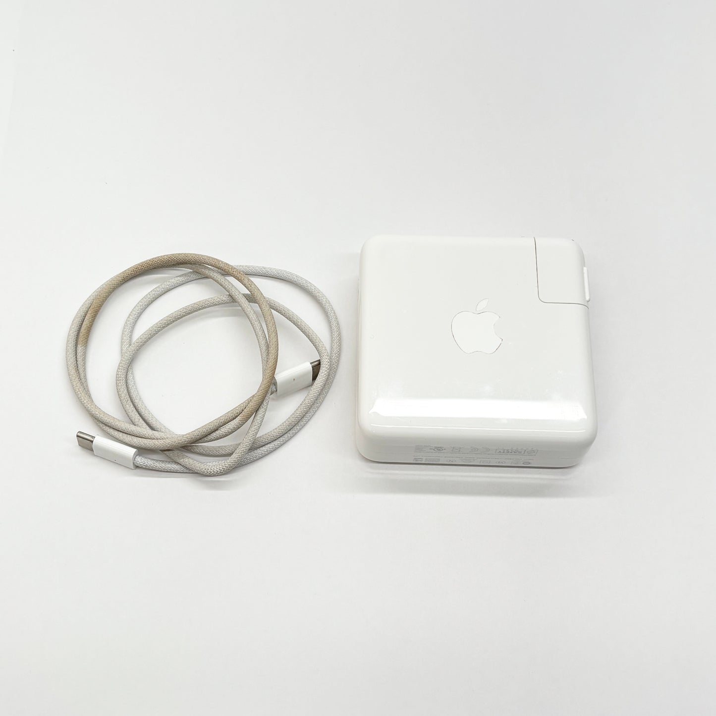 Apple MacBookPro 2019 16インチ i7 16GB 512GB スペースグレイ【C6044-80】