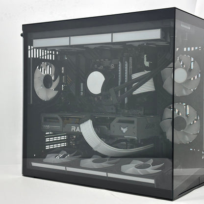 美品 ピラーレス自作ゲーミングPC Ryzen 7 5700X 32GB nvmeSSD2TB Radeon RX 9060 XT Windows11 Home【C8511-140】