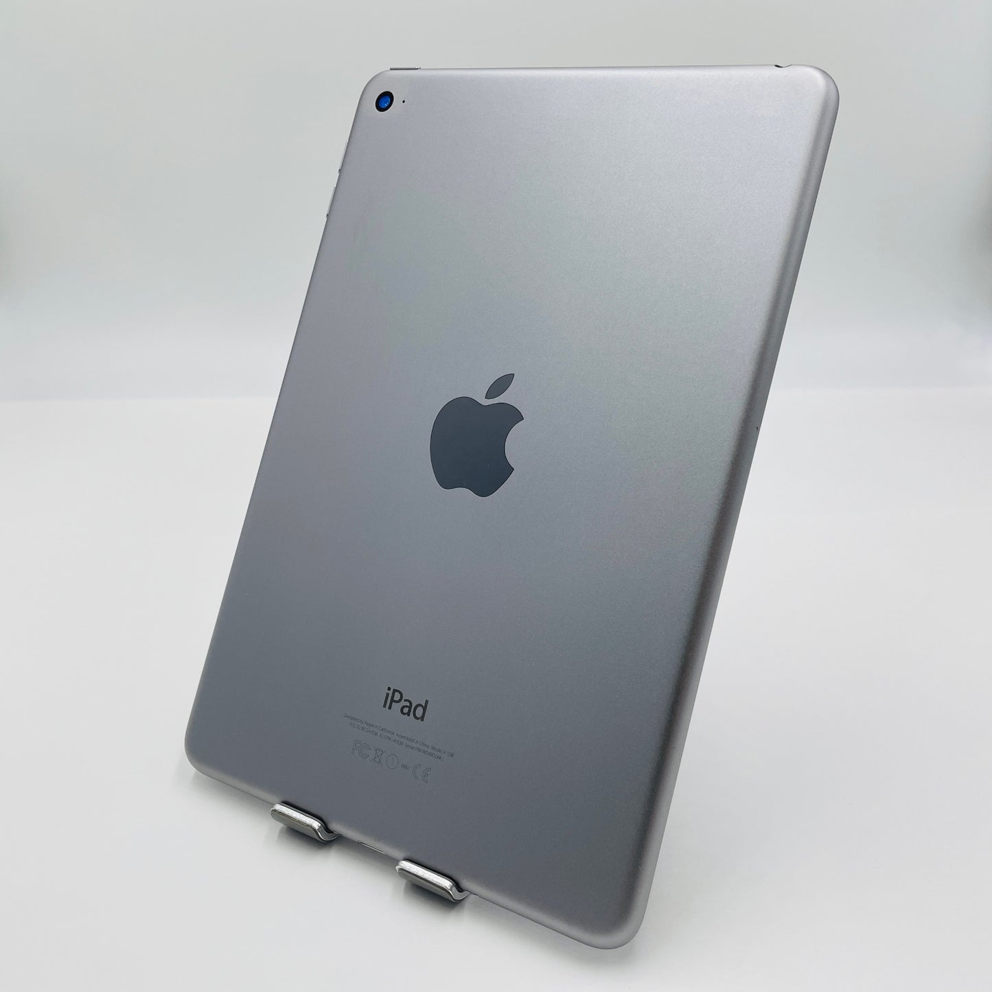 Apple iPad mini 4 128GB Space Gray Wi-Fiモデル FK9N2J/A 【C4457-C】