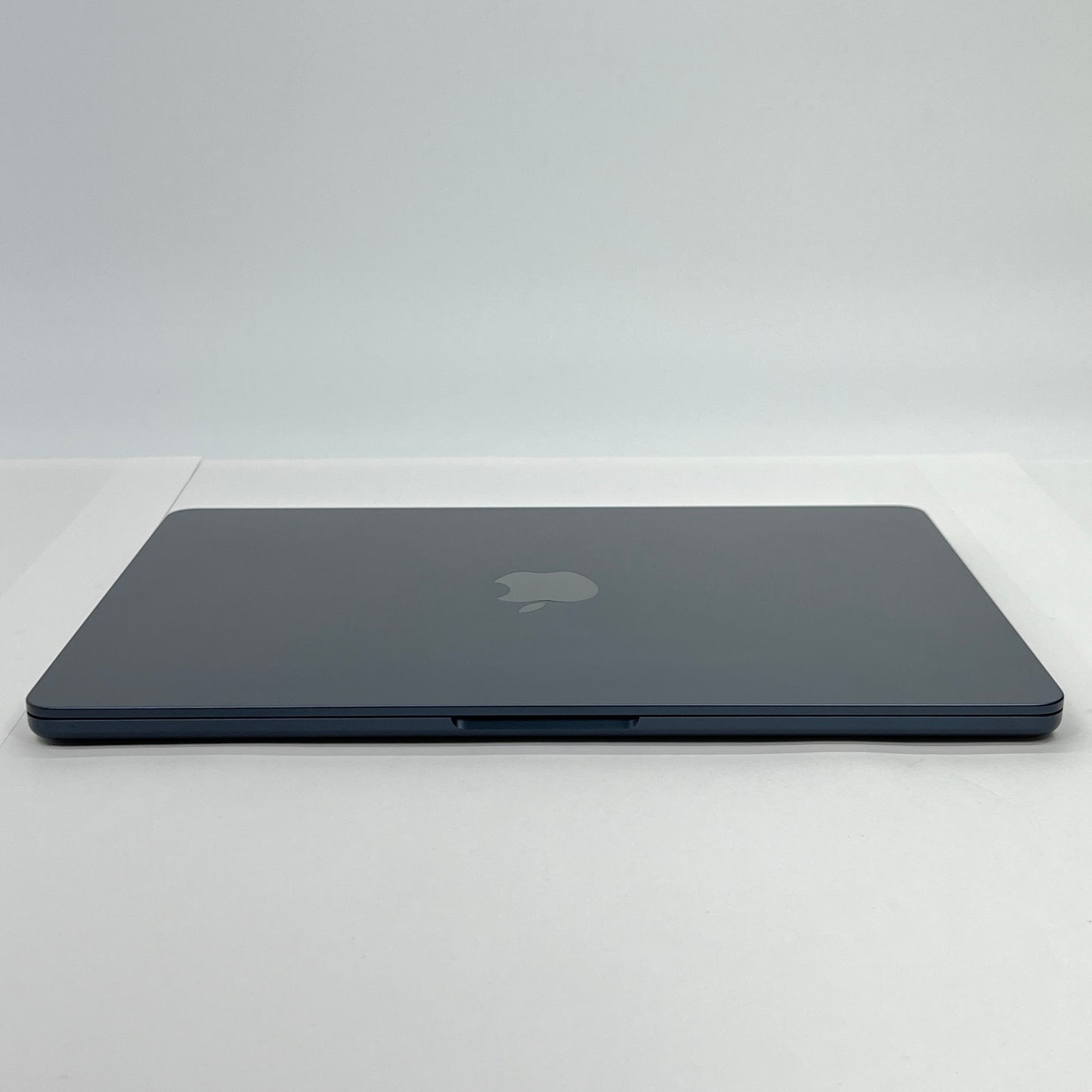 新品同様 美品 MacBook Air 13.6インチ M4 16GB 256GB  MW123J/A 充放電回数12回 バッテリー最大容量100% 【C5961-80】