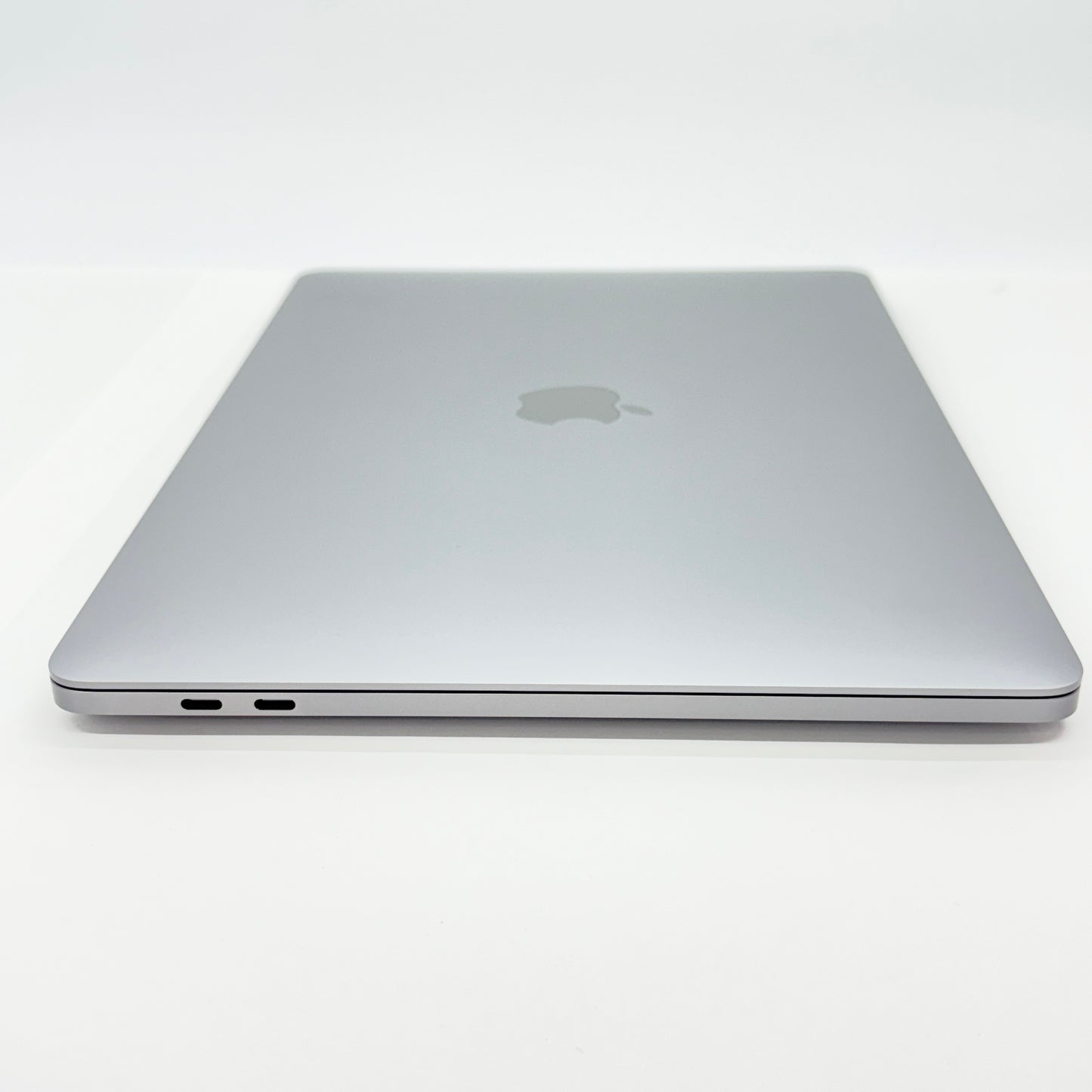 美品 新品同様 MacBook Pro Retina 13インチ (Mid 2022) Apple M2 8コア/8GB/SSD 256GB スペースグレイ MNEH3J/A バッテリー最大容量100%【C5466-80】