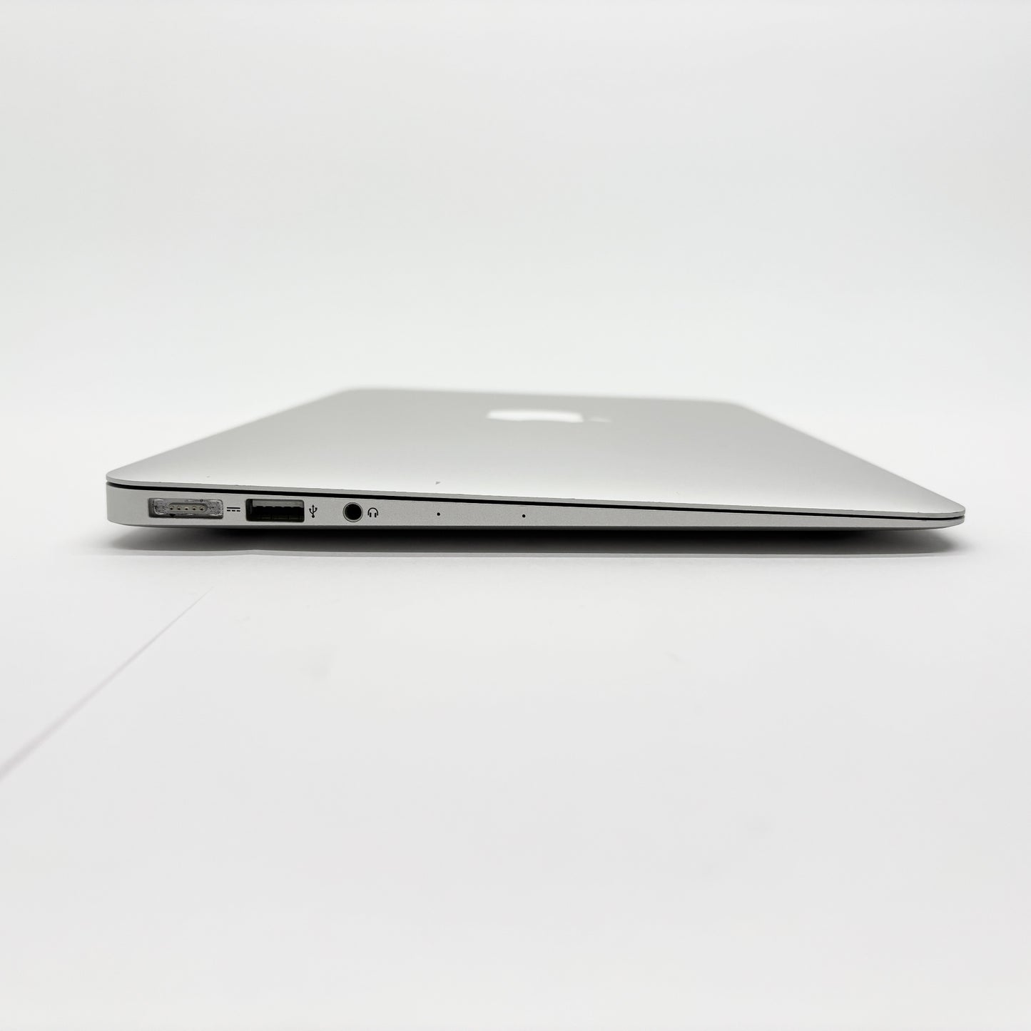 MacBook Air 2015 11インチ Core i5 4GB SSD 128GB US配列  付属品完備【C8648-80】