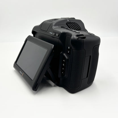 Blackmagic Pocket Cinema Camera 6K Pro ボディ EFマウント SmallRigの専用ケージ付き【C8191-60】