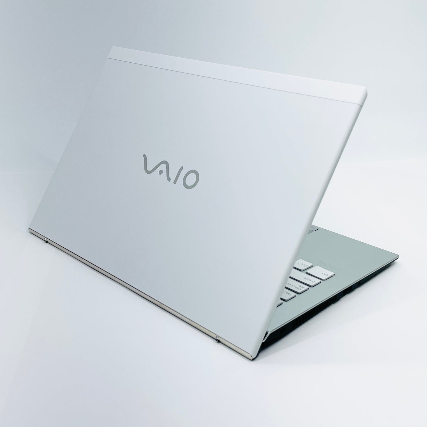 美品 VAIO  SX14 VJS1468  i7-1360P 32GB SSD 512GB バッテリー最大容量100%【C4833-80】