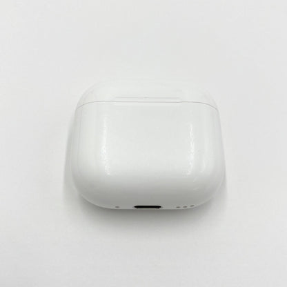 Apple アップル AirPods 4（ANC） アクティブノイズキャンセリング搭載モデル【C6748-C】