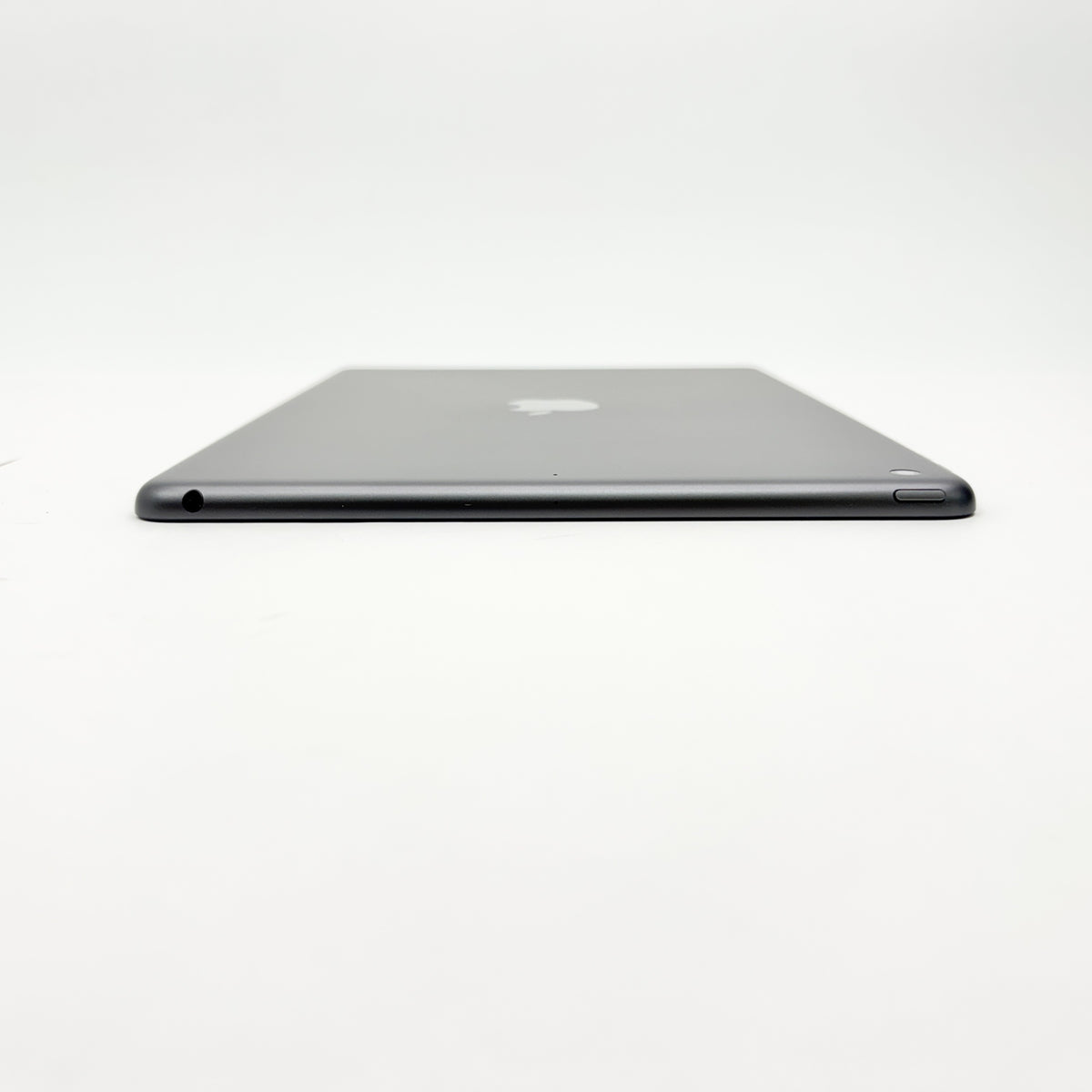 美品 Apple iPad 10.2インチ 第9世代 Wi-Fi 64GB 2021年秋モデル MK2K3J/A バッテリー最大容量97%【C8744-60】