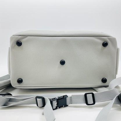 美品 MI-NA ミーナ カメラリュック　カメラバッグ　【C4445】