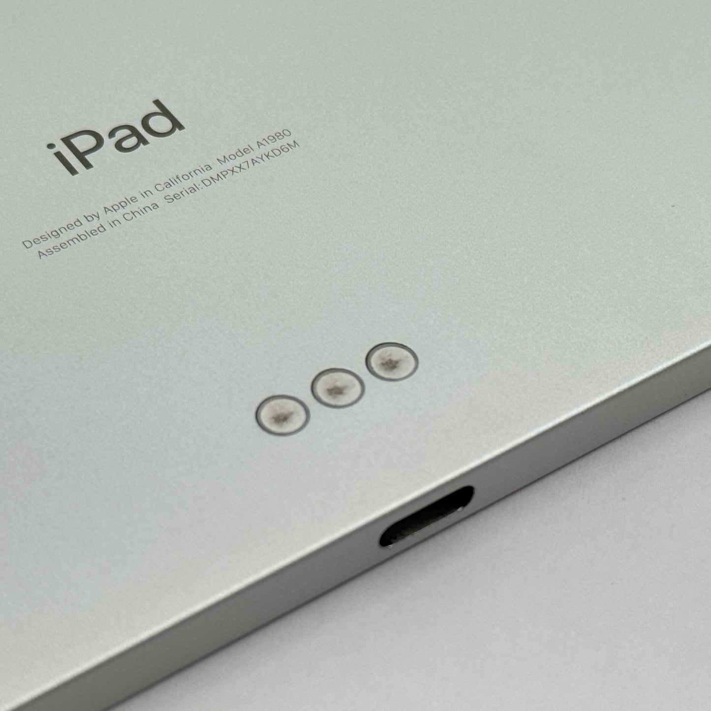 iPad Pro 11インチ Wi-Fi 256GB シルバー MTXR2J/A 【C7416-60】