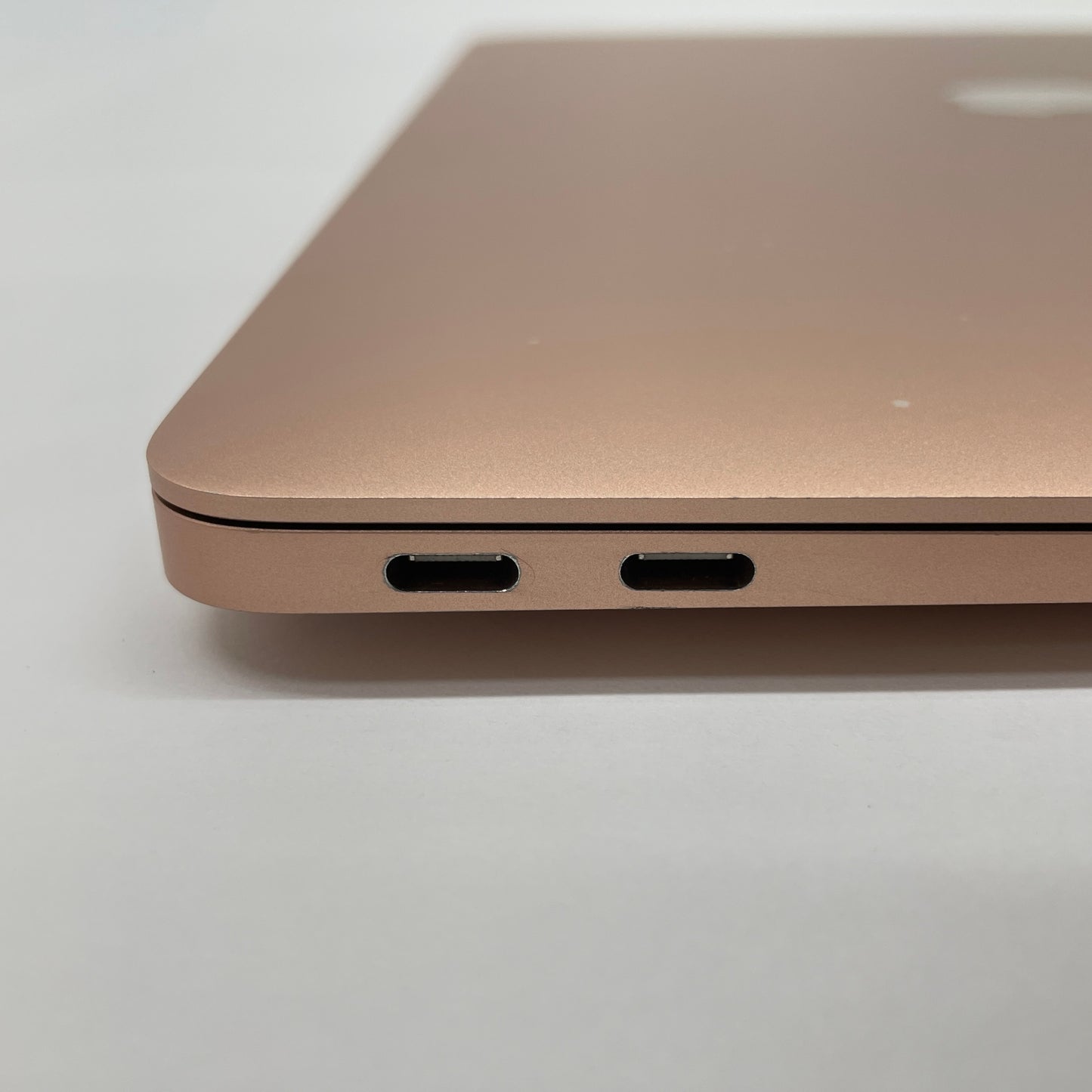 Apple MacBook Air (Retina, 13インチ, 2019) 1.6GHz Core i5  8GB SSD 128GB ゴールド MVFM2J/A 【C4223-80】