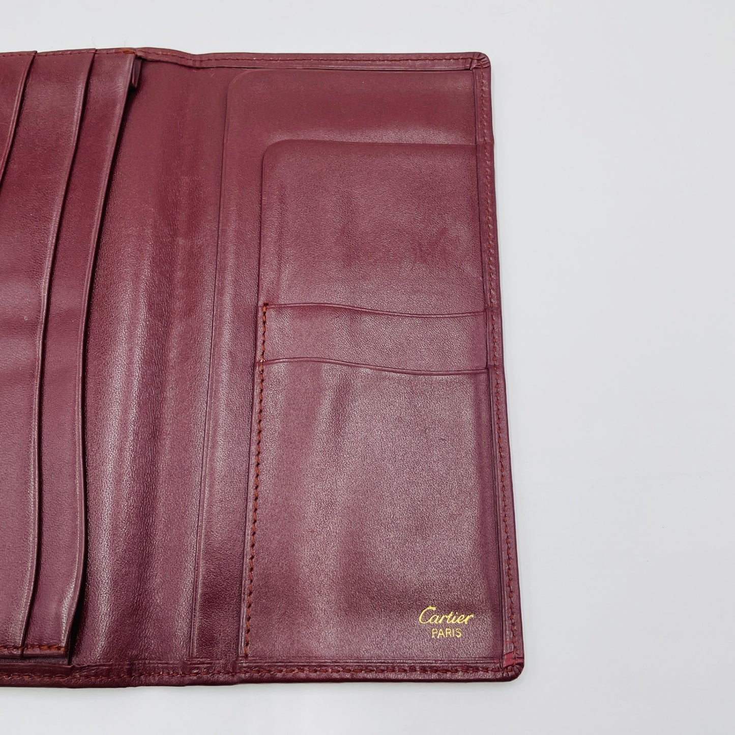 カルティエ ヴィンテージ マストライン 二つ折り 札入れ 長財布 サイフ C2ロゴ カード入れ レザー ボルドー Cartier 【C3705-N】