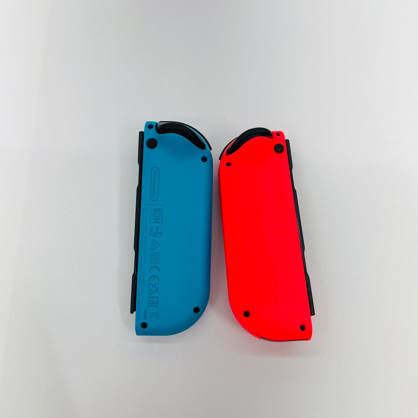 美品 任天堂 Nintendo Switch ニンテンドー スイッチ 本体 ネオンカラー HEG-S-KABAA 有機ELモデル 付属品完備【C4646-80】