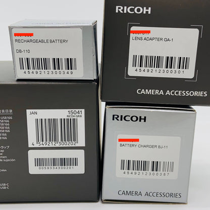 RICOH GRIII コンパクトデジタルカメラ  付属品多数あり ショット数8,201回【C3986-80】