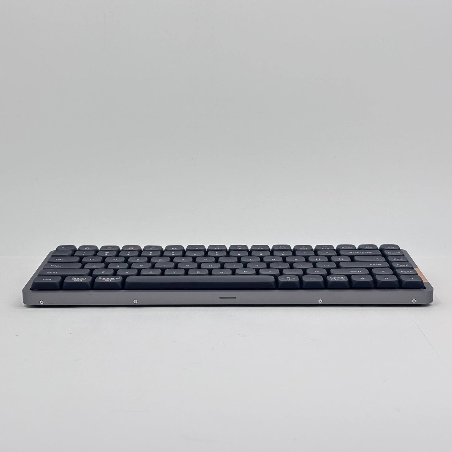 美品 Lofree Flow  84キー ロープロファイル メカニカルキーボード OE915【C8382-80】