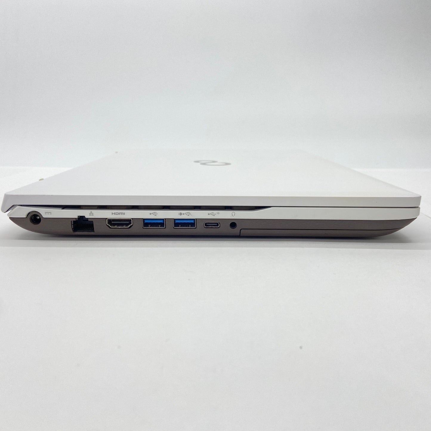 新品SSD FMV LIFEBOOK AH53/D1 FMVA53D1W i7 8565U 8GB SSD256GB Windows 11 Home 【C3753-80】