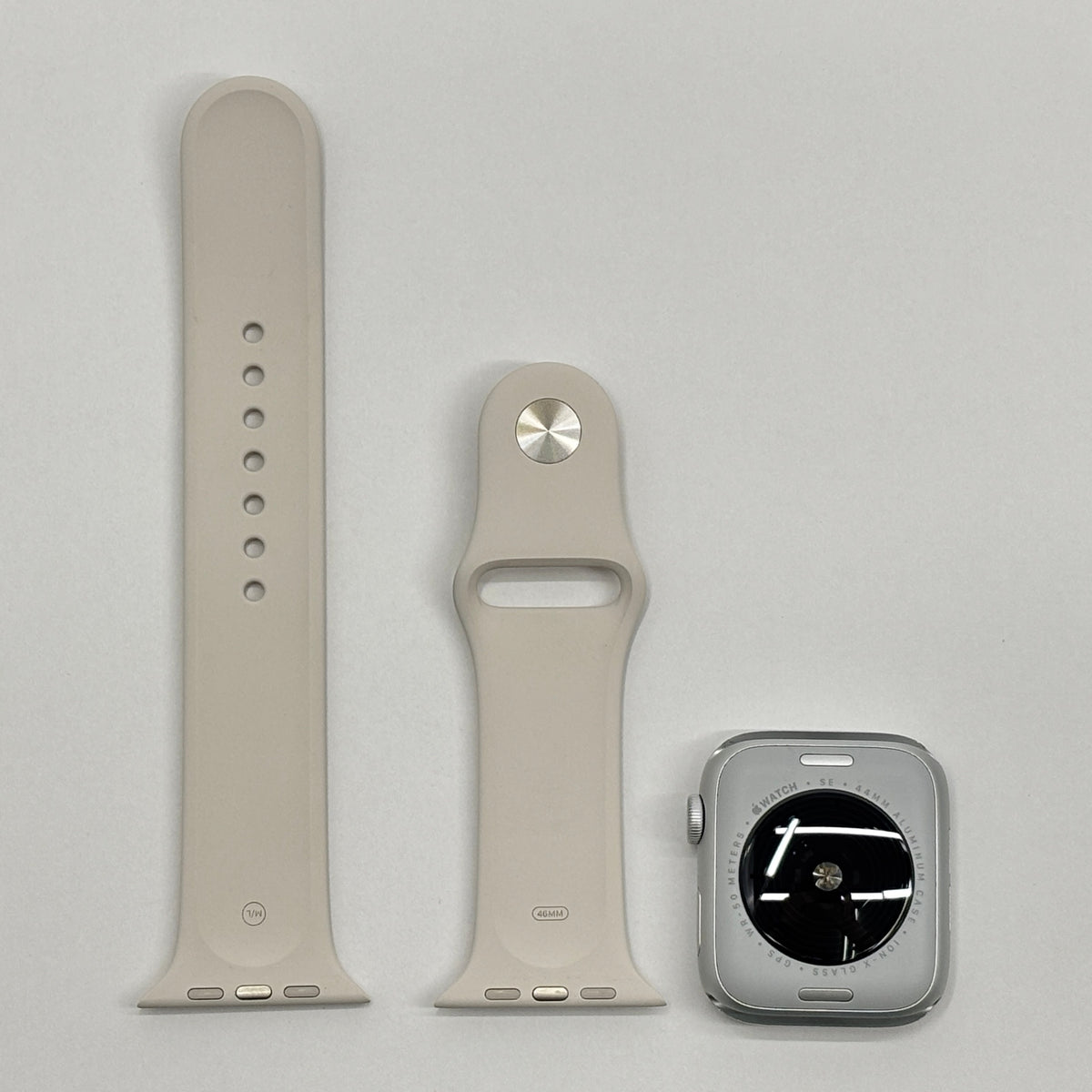 美品 Apple Watch SE 第2世代 GPS 44mm アルミニウム MA7X4J/A バッテリー最大容量100%【C8929-C】