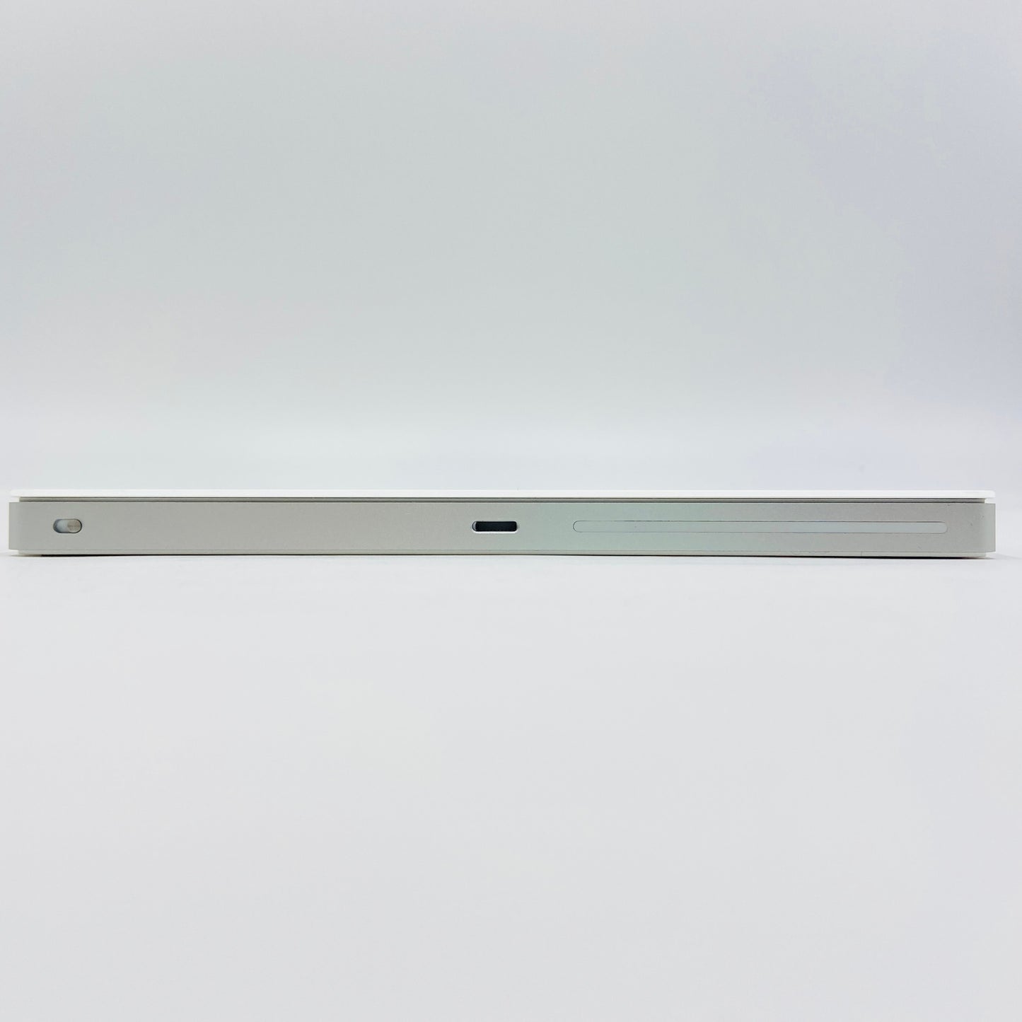 Apple Magic Trackpad 2 ホワイト モデル A1535 【C4226-C】